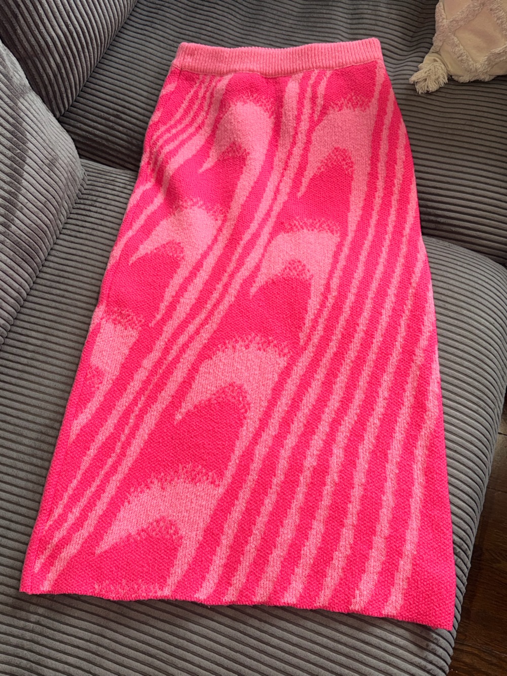 Vibrant Pink Heart Pattern Knit Skirt